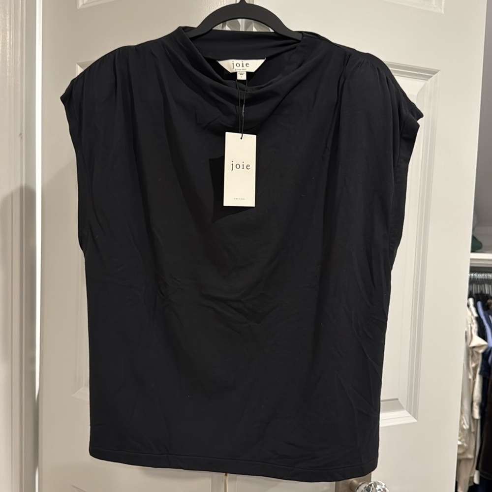 Brand new blouse! 
Brand: Joie
Color: black
